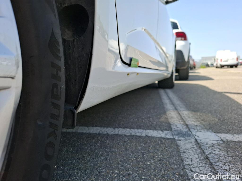  Renault  Megane  IV Berline 5 ptes. Société Air Nav Reversible 1.5 dCi 90CV BVM6 E6 #4