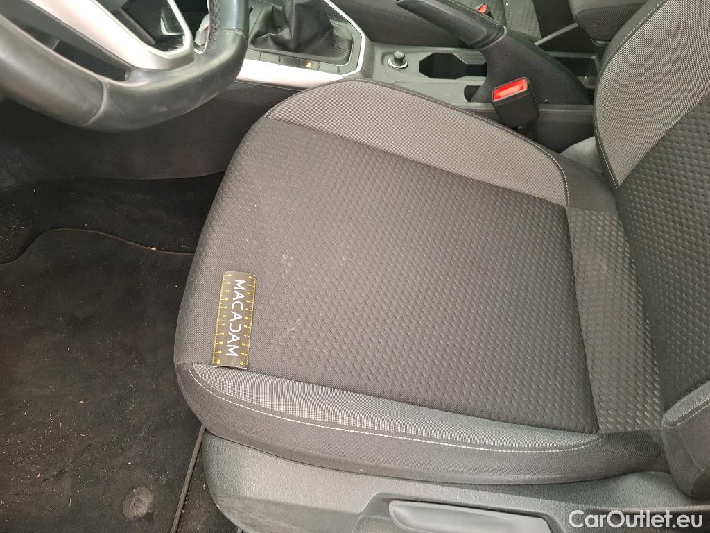  Volkswagen  Taigo VOLKSWAGEN  / 2021 / 5P / SUV 1.0 TSI 95 Life #23
