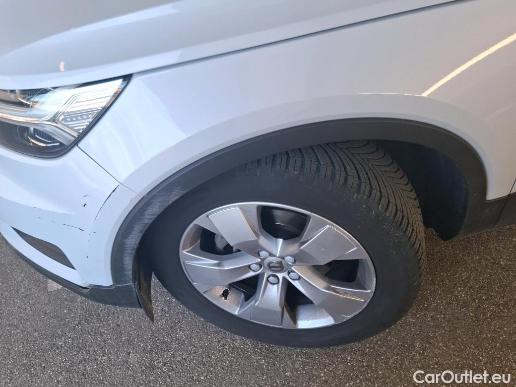  Volvo  XC 40 XC40 Momentum 2WD 1.5 130CV BVA8 E6d #36