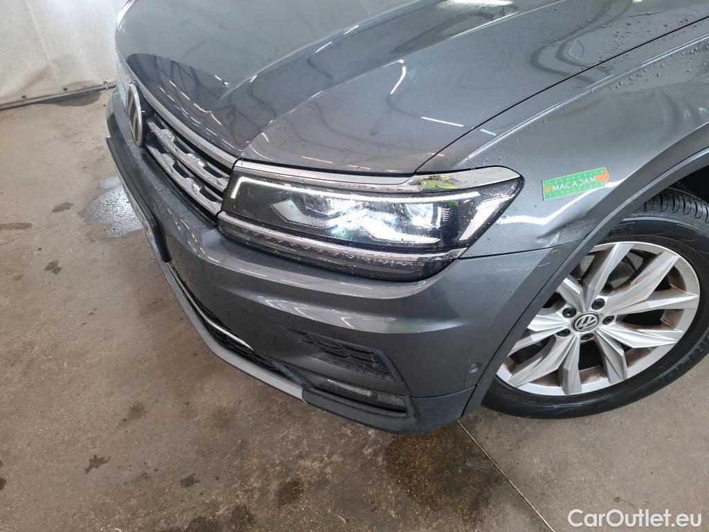  Volkswagen  Tiguan VOLKSWAGEN  / 2016 / 5P / SUV 1.5 TSI 150 EVO DSG7 Carat #3