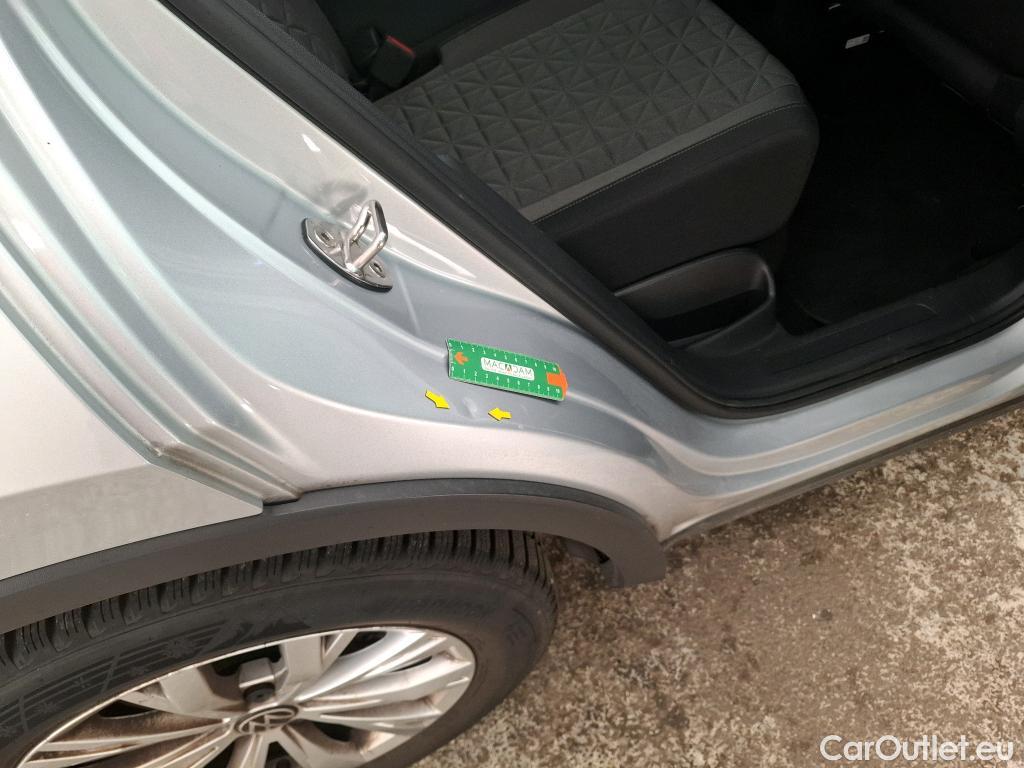  Volkswagen  Tiguan VOLKSWAGEN  / 2020 / 5P / SUV 2.0 TDI 150 DSG7 Life Business #10