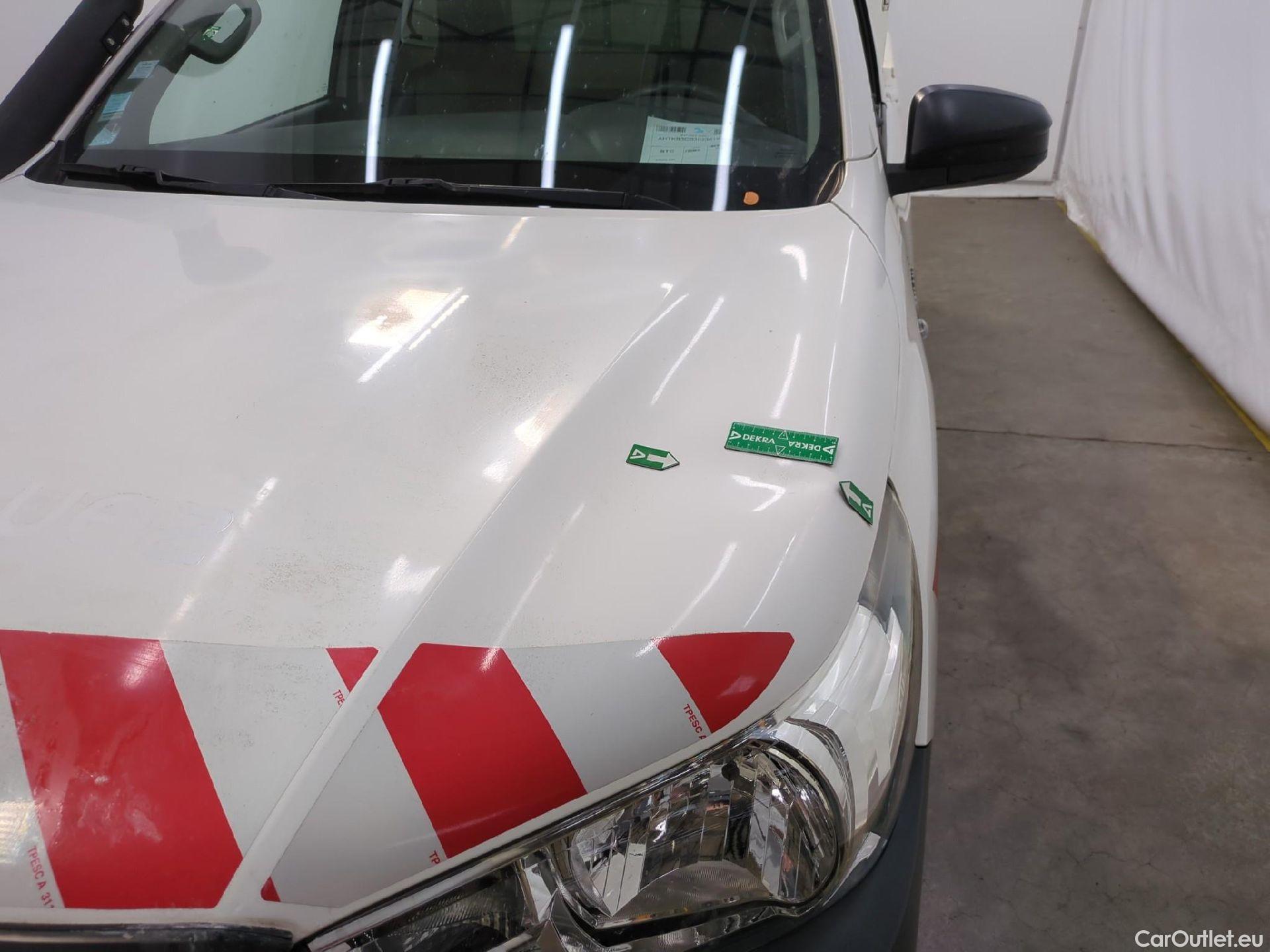  Toyota  Hilux TOYOTA  SC VU 2p Pick-up 4WD 2.4 D-4D Simple Cabine LeCap #29