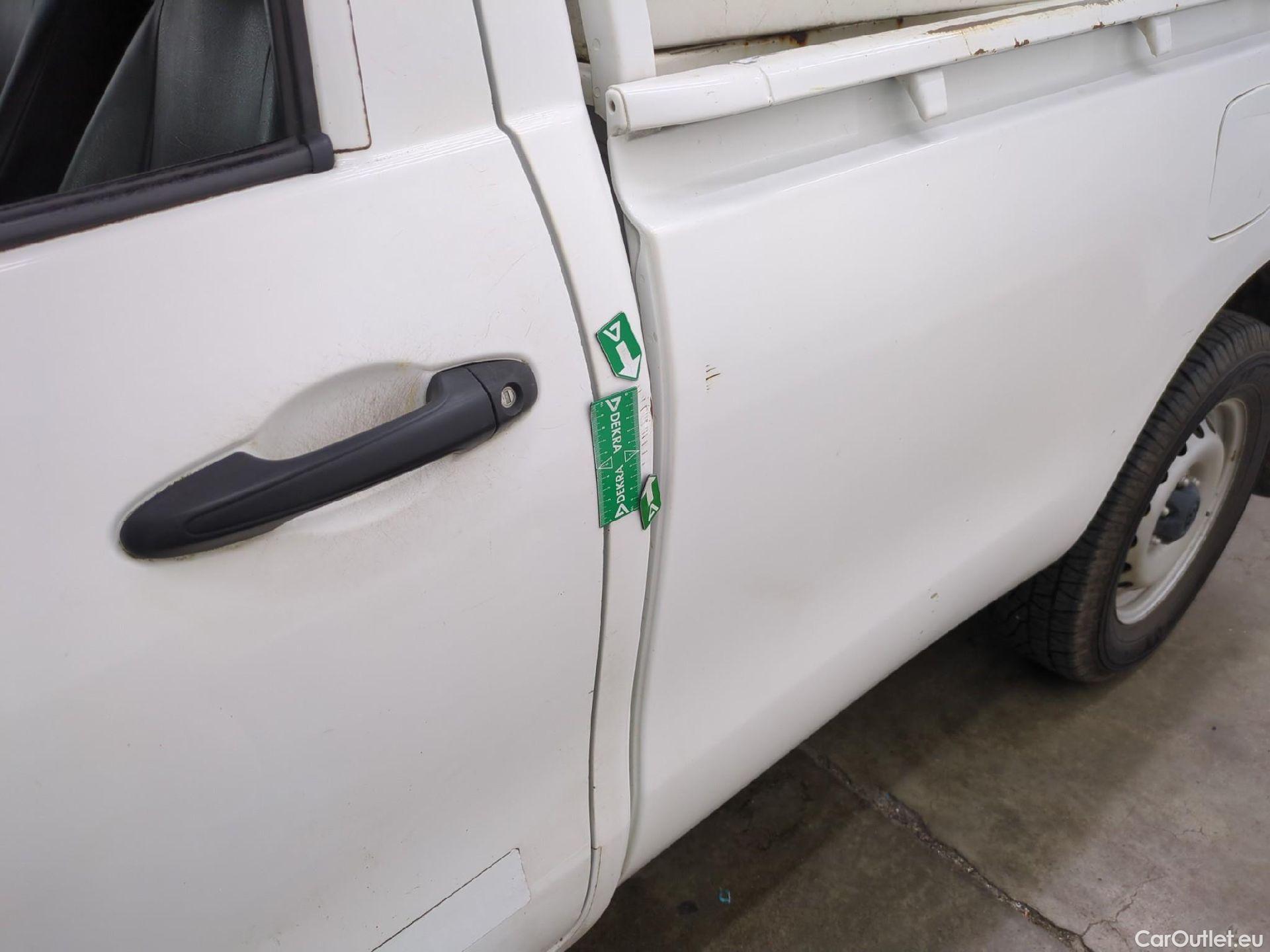  Toyota  Hilux TOYOTA  SC VU 2p Pick-up 4WD 2.4 D-4D Simple Cabine LeCap #34