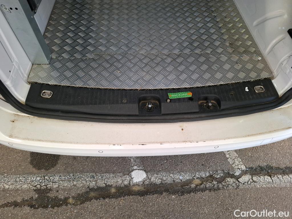  Volkswagen  Caddy VOLKSWAGEN  Cargo / 2020 / 4P / Fourgonnette 2.0 TDI 75ch Business Plus #50