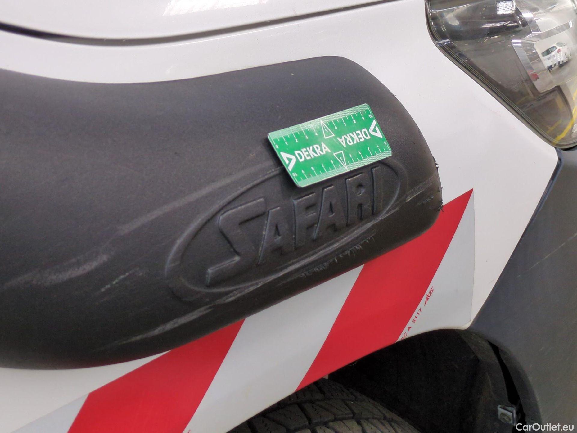 Toyota  Hilux TOYOTA  SC VU 2p Pick-up 4WD 2.4 D-4D Simple Cabine LeCap #18