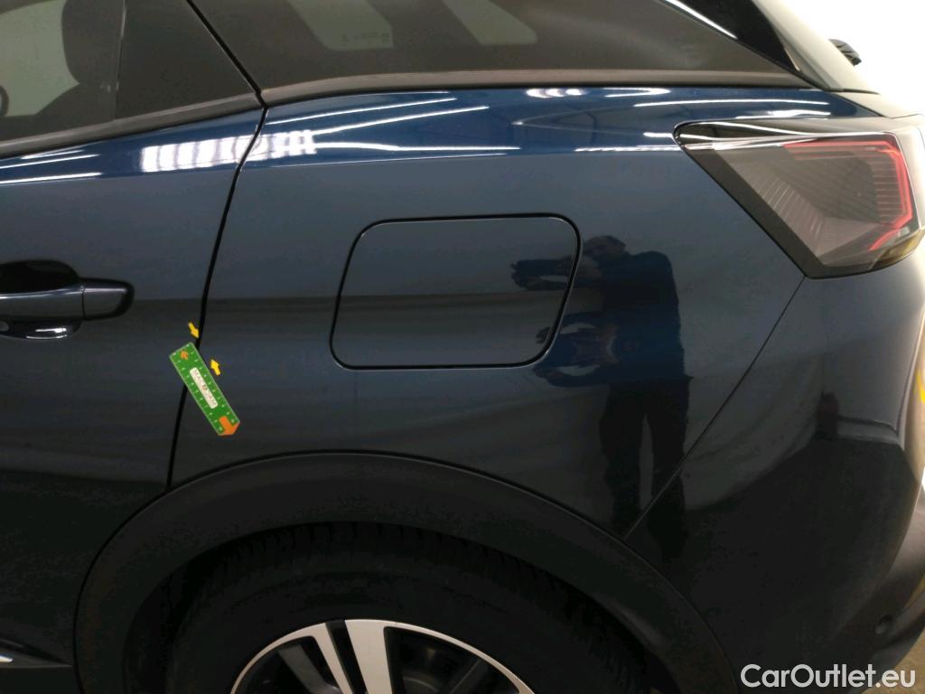  Peugeot  3008 PEUGEOT  / 2020 / 5P / SUV 1.6 HYBRID4 300 E-EAT8 Allure Pack #3