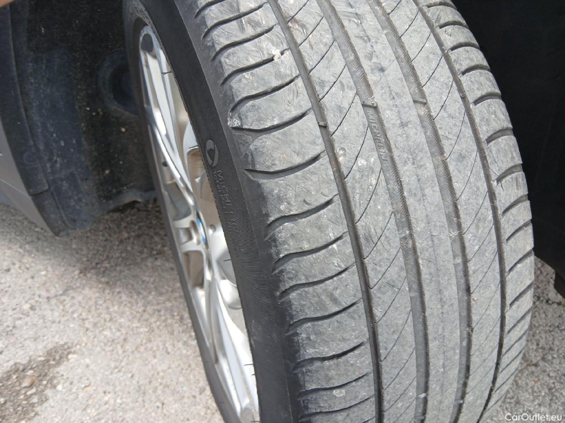 Bmw  X1 BMW  sDrive18i (CX2) #34