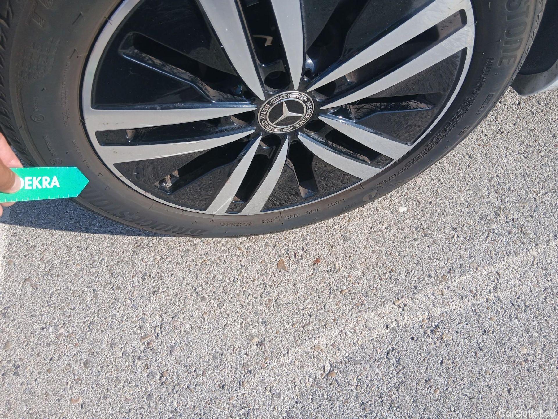  Mercedes  A-Klasse MERCEDES-BENZ Clase A 250 e 160 CV #25