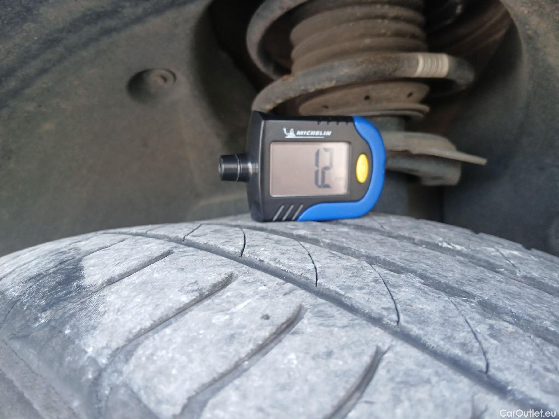  Bmw  X1 BMW  sDrive18i (CX2) #32