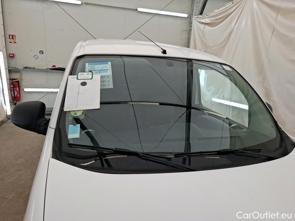  Renault  Kangoo  Express Grand Confort (L1) 1.5 dCi 90CV BVM5 E6 #35