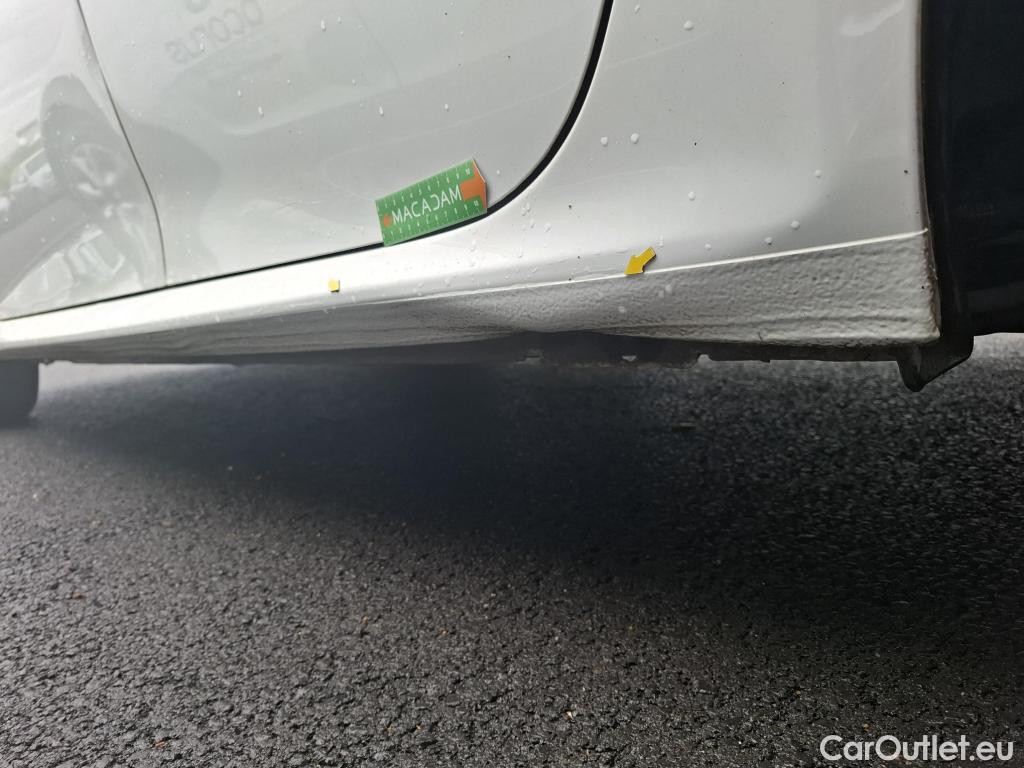  Peugeot  208  Premium 1.5 HDi 100CV BVM6 E6d #2
