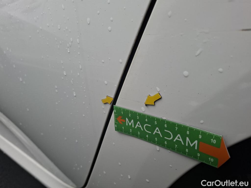  Peugeot  208  Premium 1.5 HDi 100CV BVM6 E6d #40