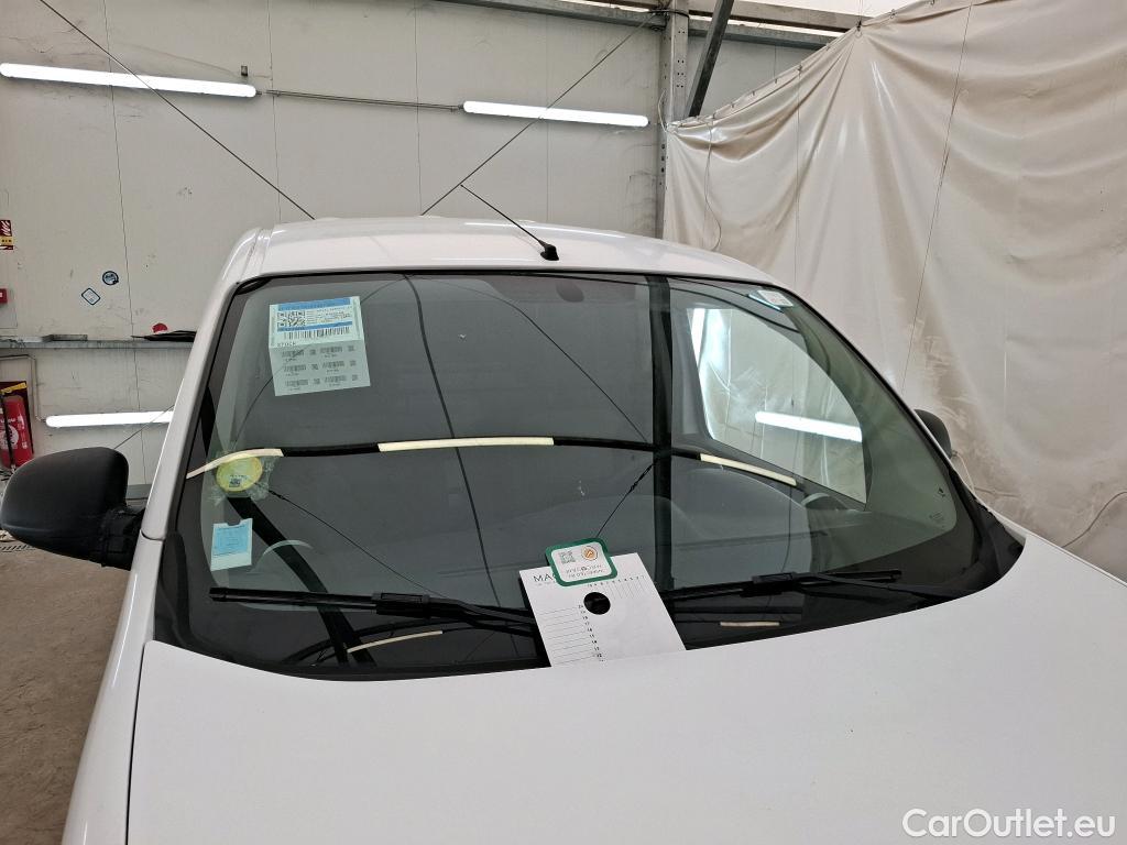  Renault  Kangoo  Express Grand Confort (L1) 1.5 dCi 90CV BVM5 E6 #37
