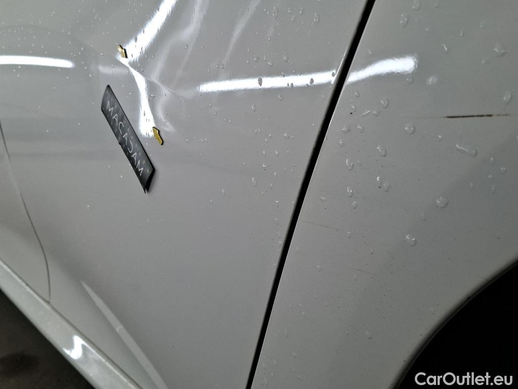 Peugeot  208  Premium 1.5 HDi 100CV BVM6 E6d #35