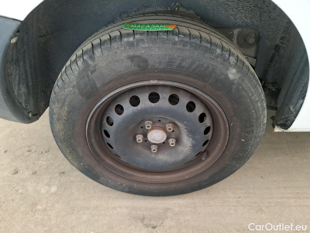  Renault  Kangoo  Express Grand Confort (L1) 1.5 dCi 90CV BVM5 E6 #30
