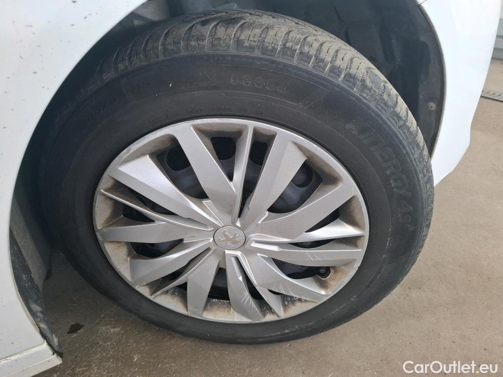  Peugeot  208  Premium 1.5 HDi 100CV BVM6 E6d #29