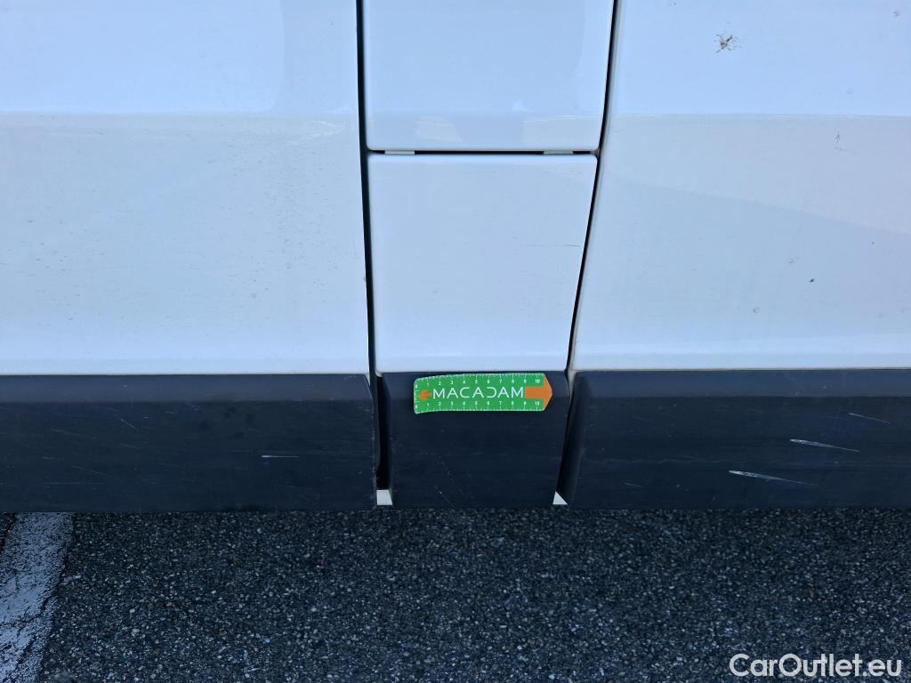  Renault  Trafic  Furgon Grand Confort L2H2 1200 1.6 dCi 125CV BVM6 E6 #167