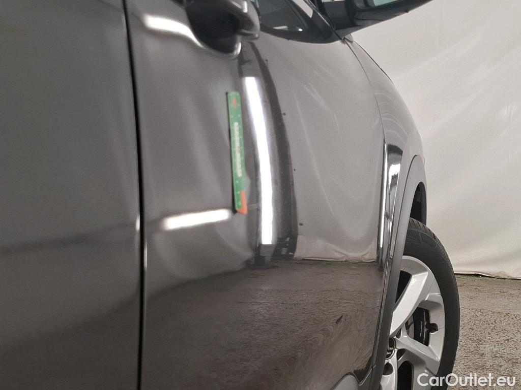  Citroen  C5 Aircross CITROEN  / 2022 / 5P / SUV BlueHDi 130 SandS EAT8 Feel #9