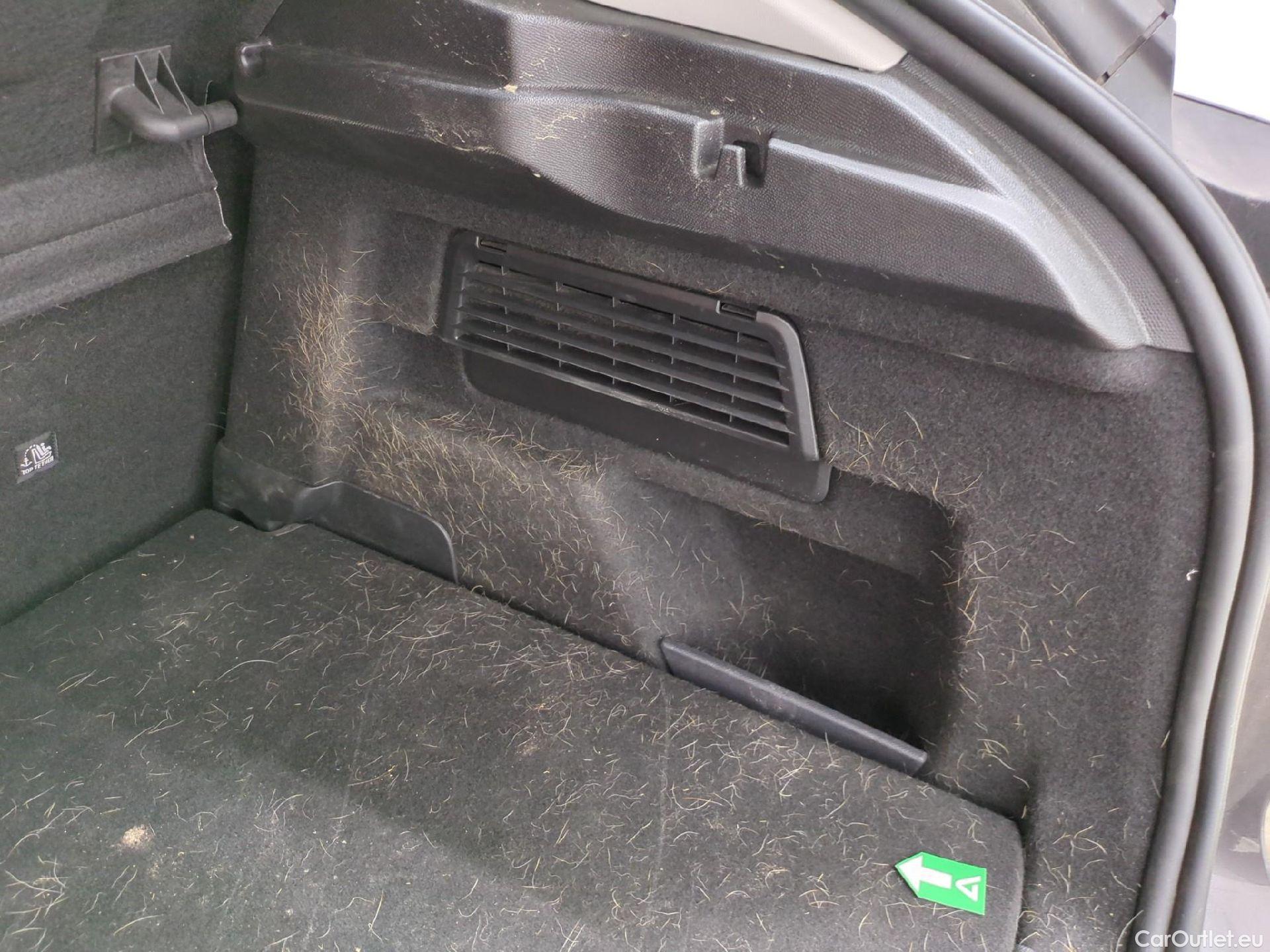  Citroen  C4  Berline Shine 1.2 PureTech 130CV BVM6 6E #1