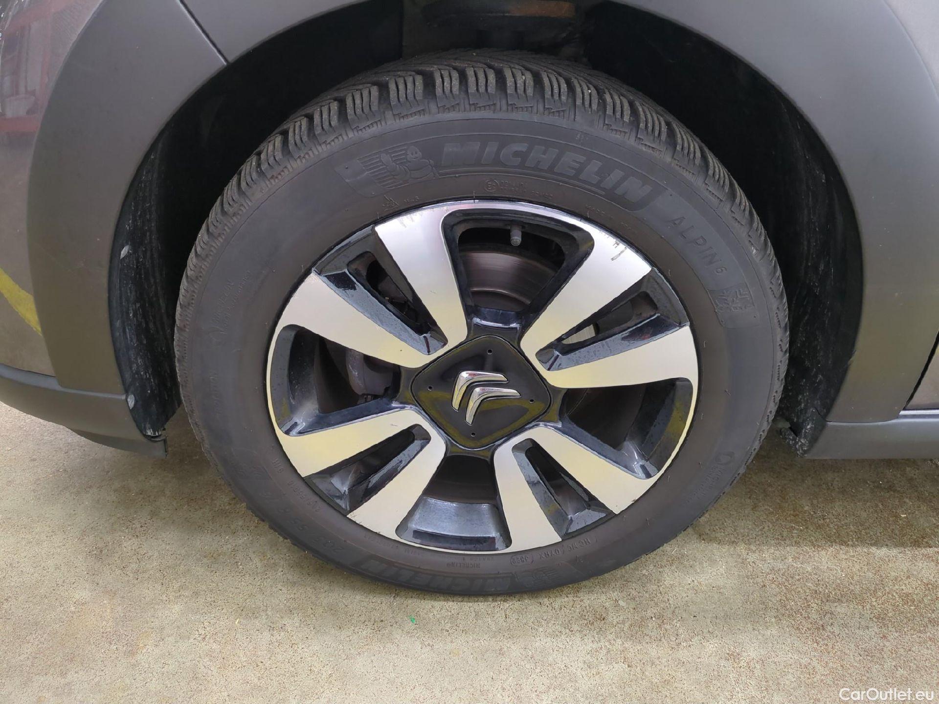  Citroen  C3  Shine 1.2 PureTech 110CV BVM6 E6d #3