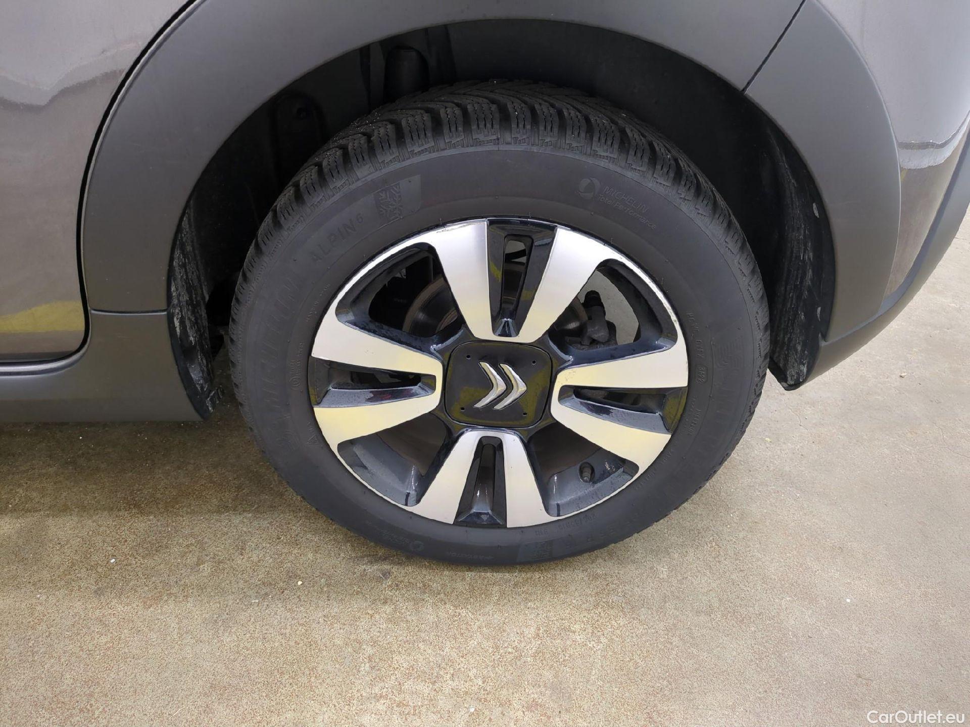  Citroen  C3  Shine 1.2 PureTech 110CV BVM6 E6d #10