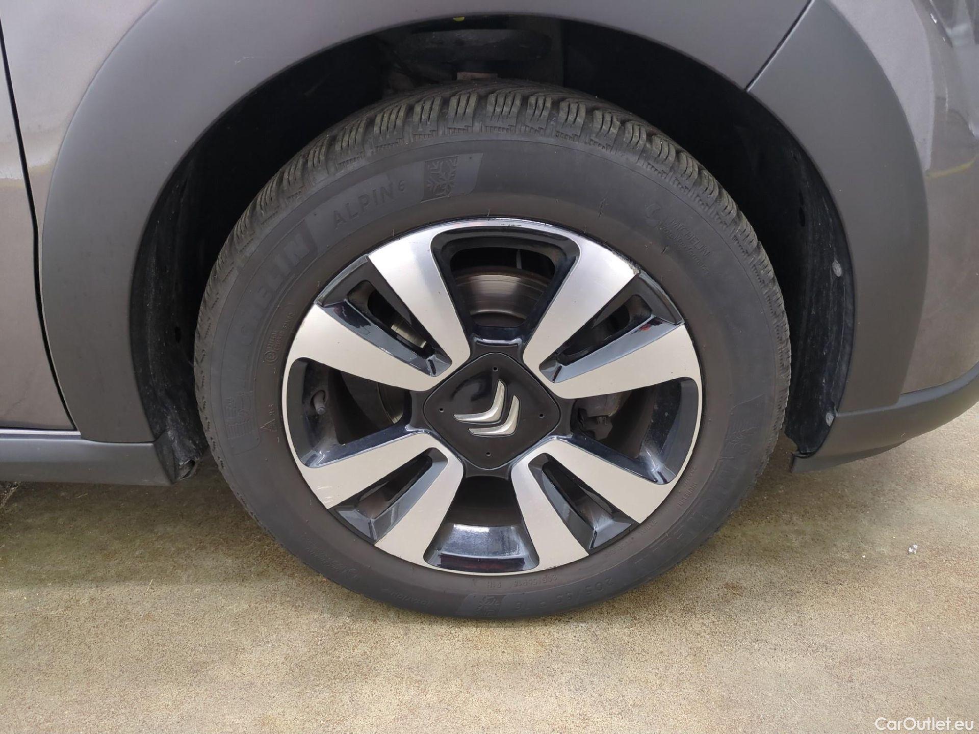  Citroen  C3  Shine 1.2 PureTech 110CV BVM6 E6d #13