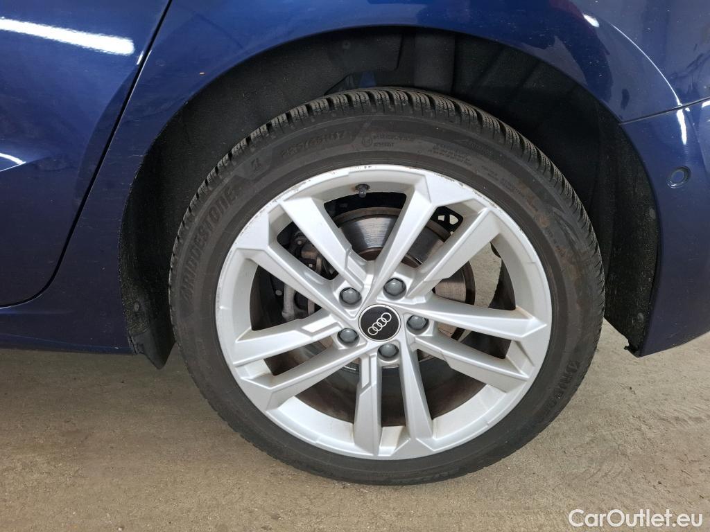  Audi  A3 AUDI  Sportback / 2020 / 5P / Berline 40 TFSI e 204 S Tronic Business Line #44