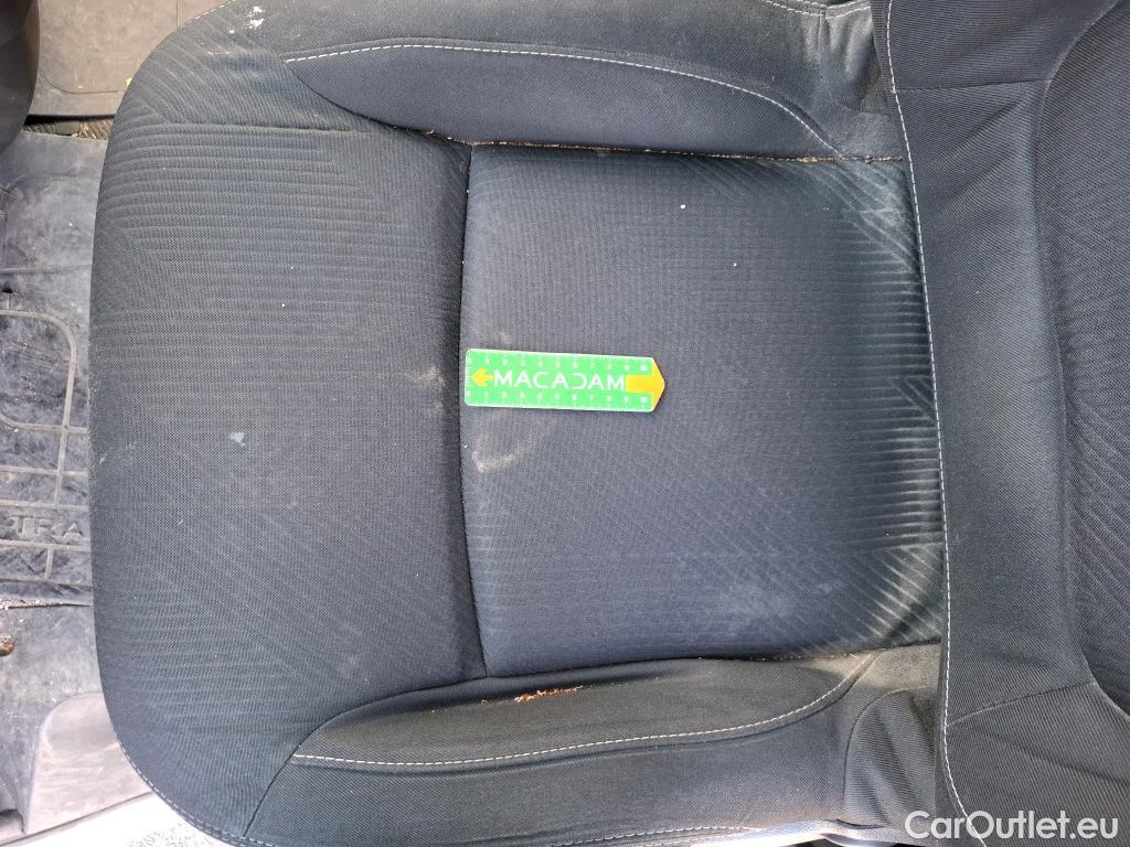  Renault  Trafic  Furgon Grand Confort L2H2 1200 1.6 dCi 125CV BVM6 E6 #143