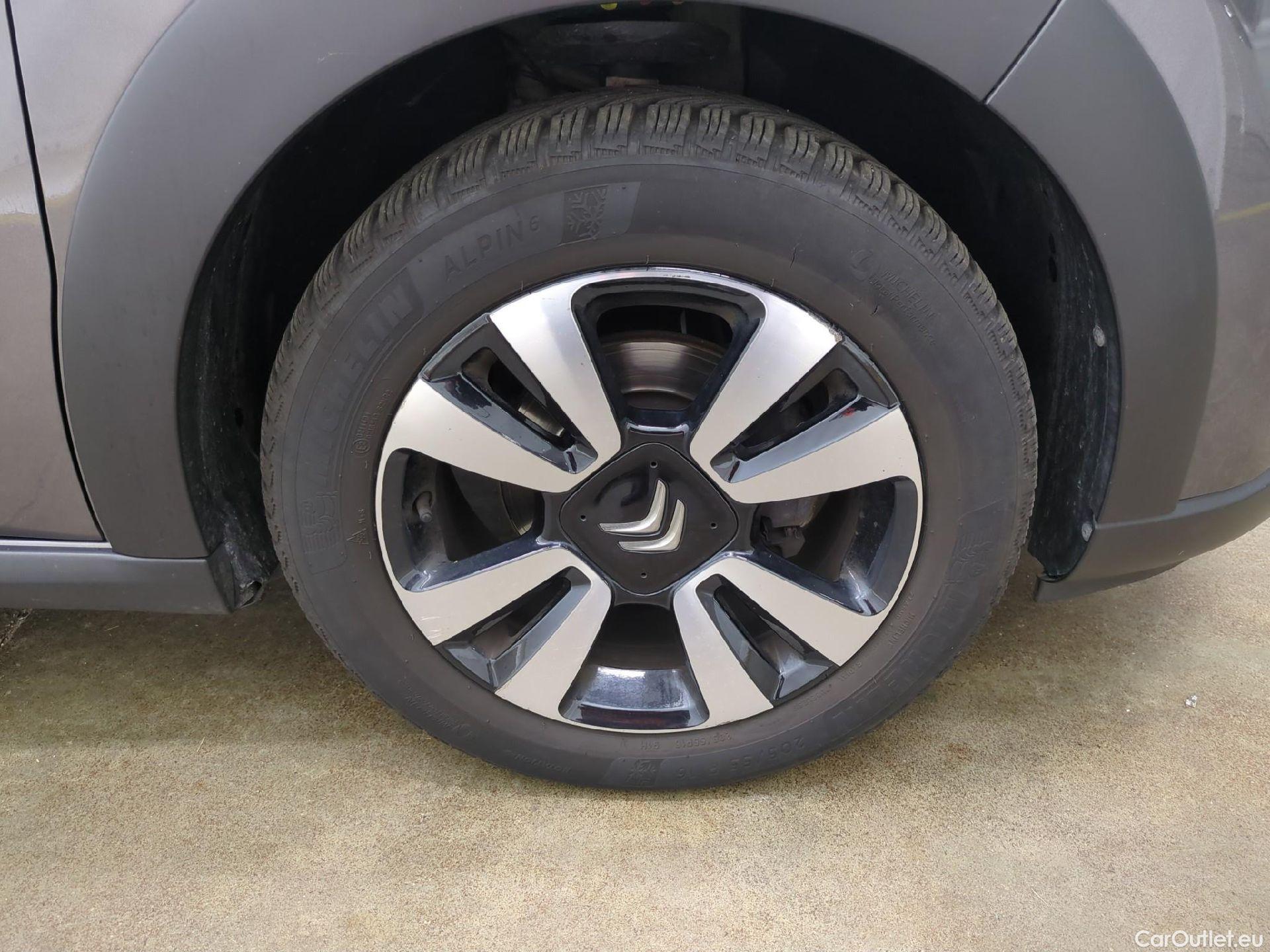 Citroen  C3  Shine 1.2 PureTech 110CV BVM6 E6d #14