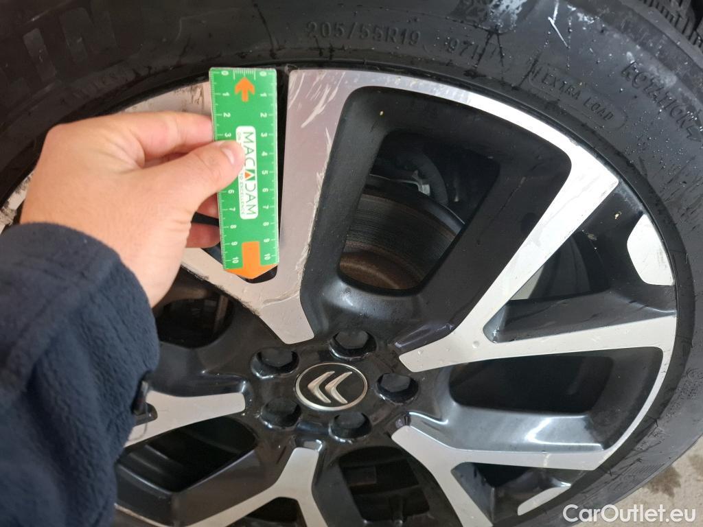  Citroen  C5 Aircross  / 2018 / 5P / SUV Hybrid 225 ë-EAT8 Shine Pack #17