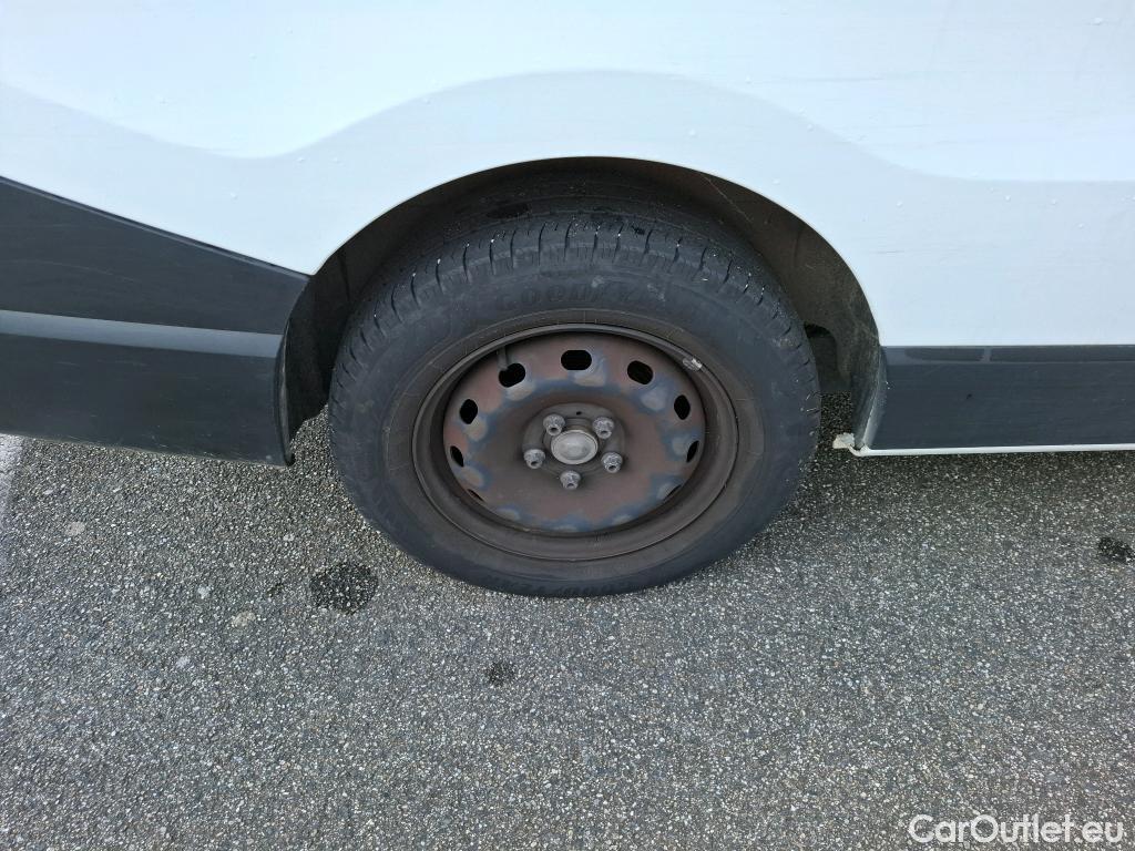  Renault  Trafic  Furgon Grand Confort L2H2 1200 1.6 dCi 125CV BVM6 E6 #137