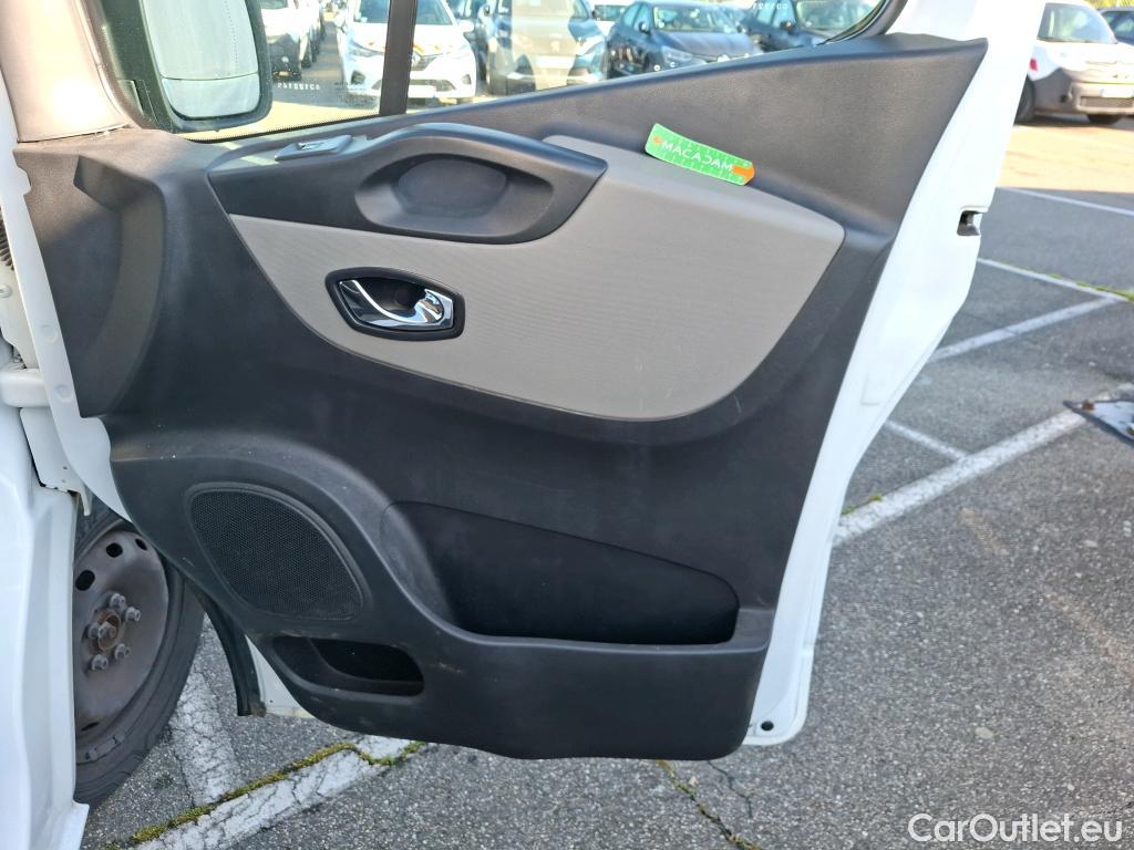  Renault  Trafic  Furgon Grand Confort L2H2 1200 1.6 dCi 125CV BVM6 E6 #121
