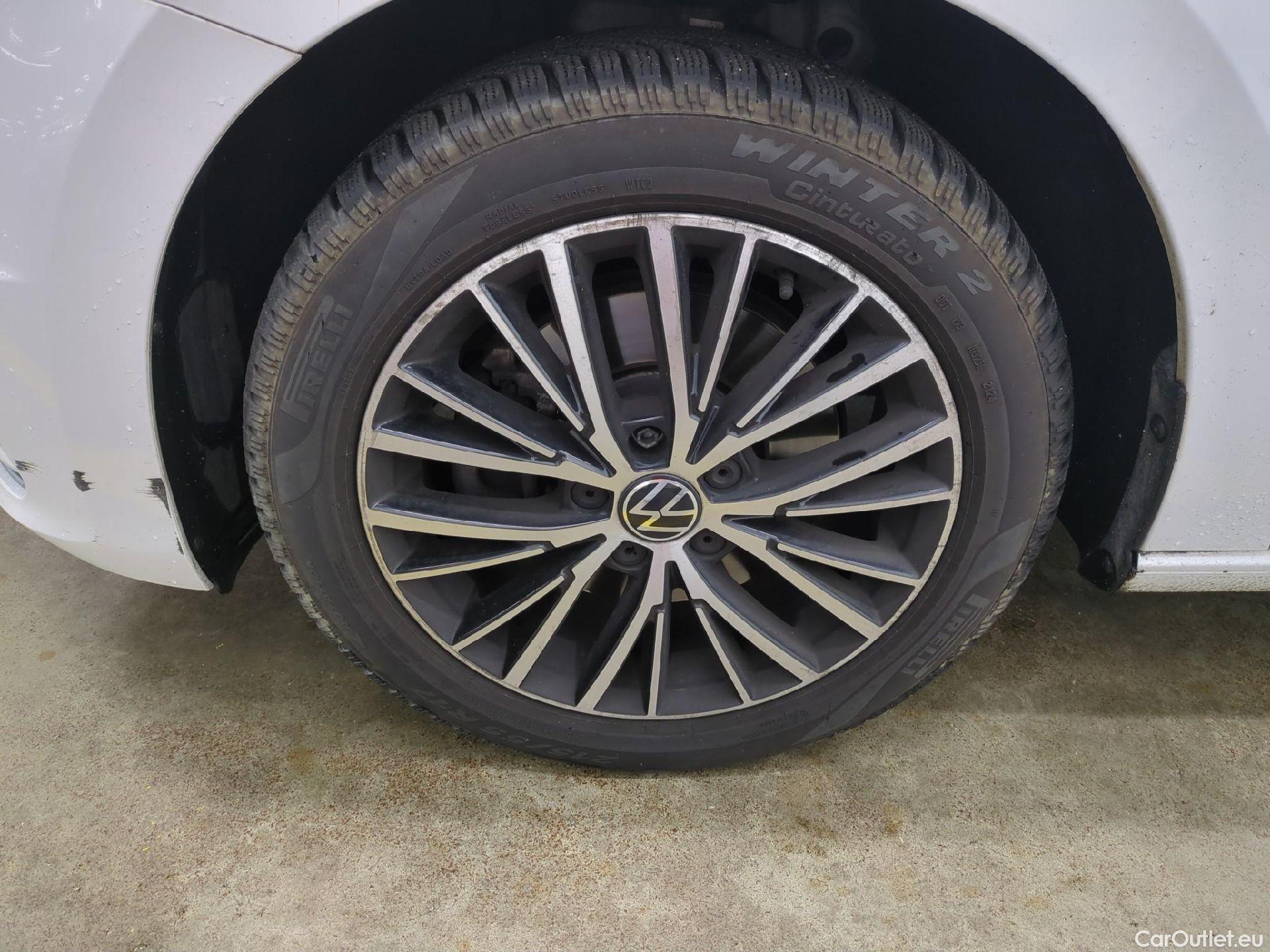  Volkswagen  Touran  Life Plus 2.0 TDI 150CV BVA7 E6d #1