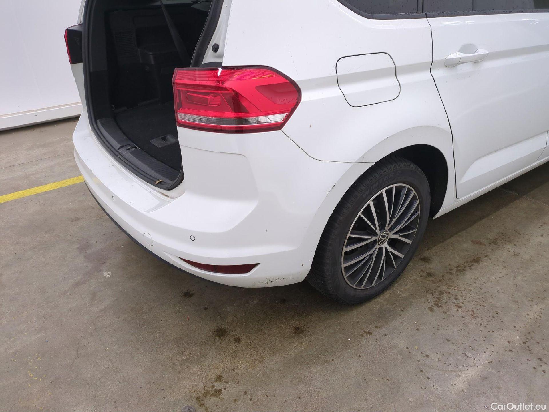  Volkswagen  Touran  Life Plus 2.0 TDI 150CV BVA7 E6d #33