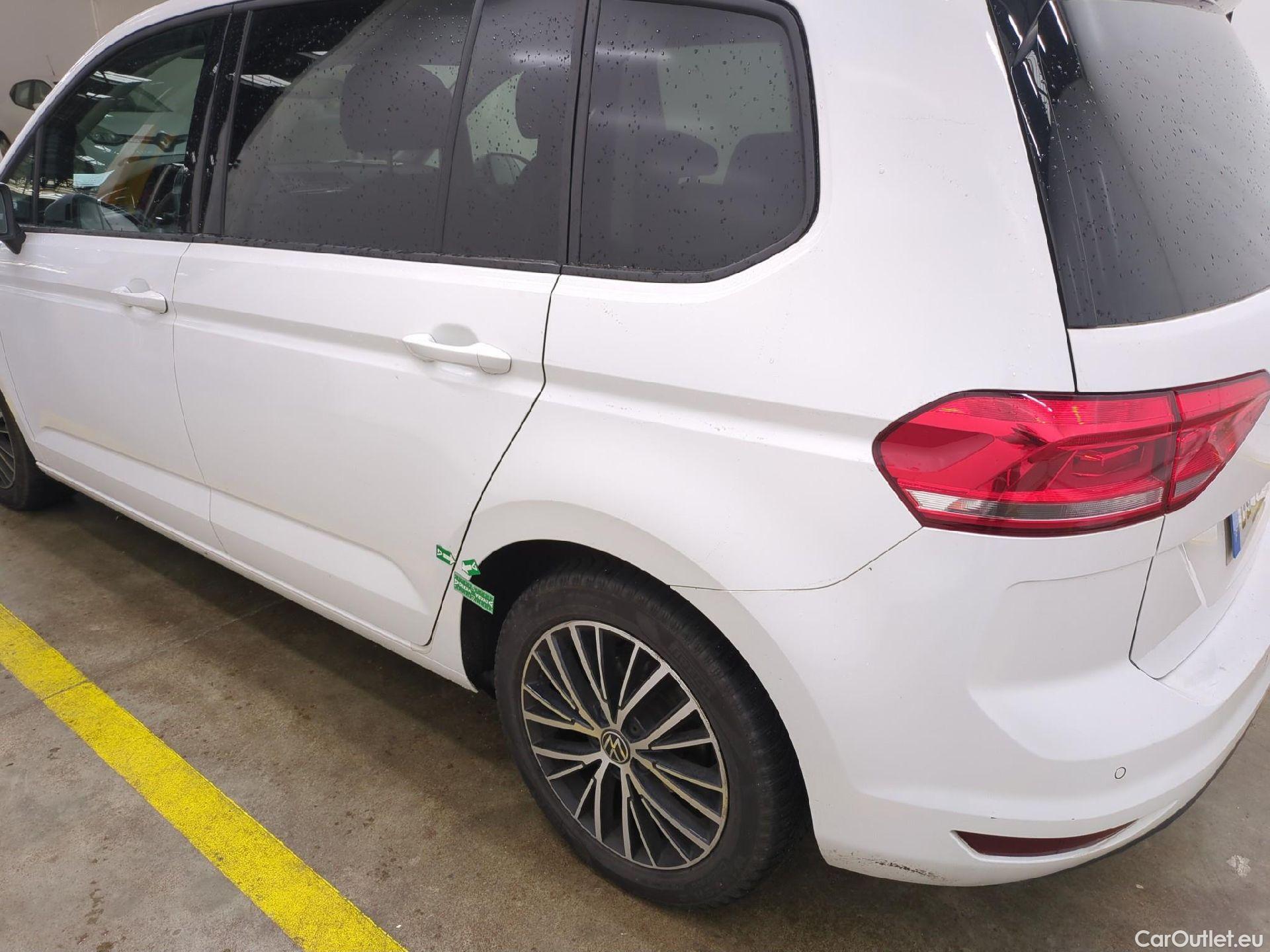  Volkswagen  Touran  Life Plus 2.0 TDI 150CV BVA7 E6d #39