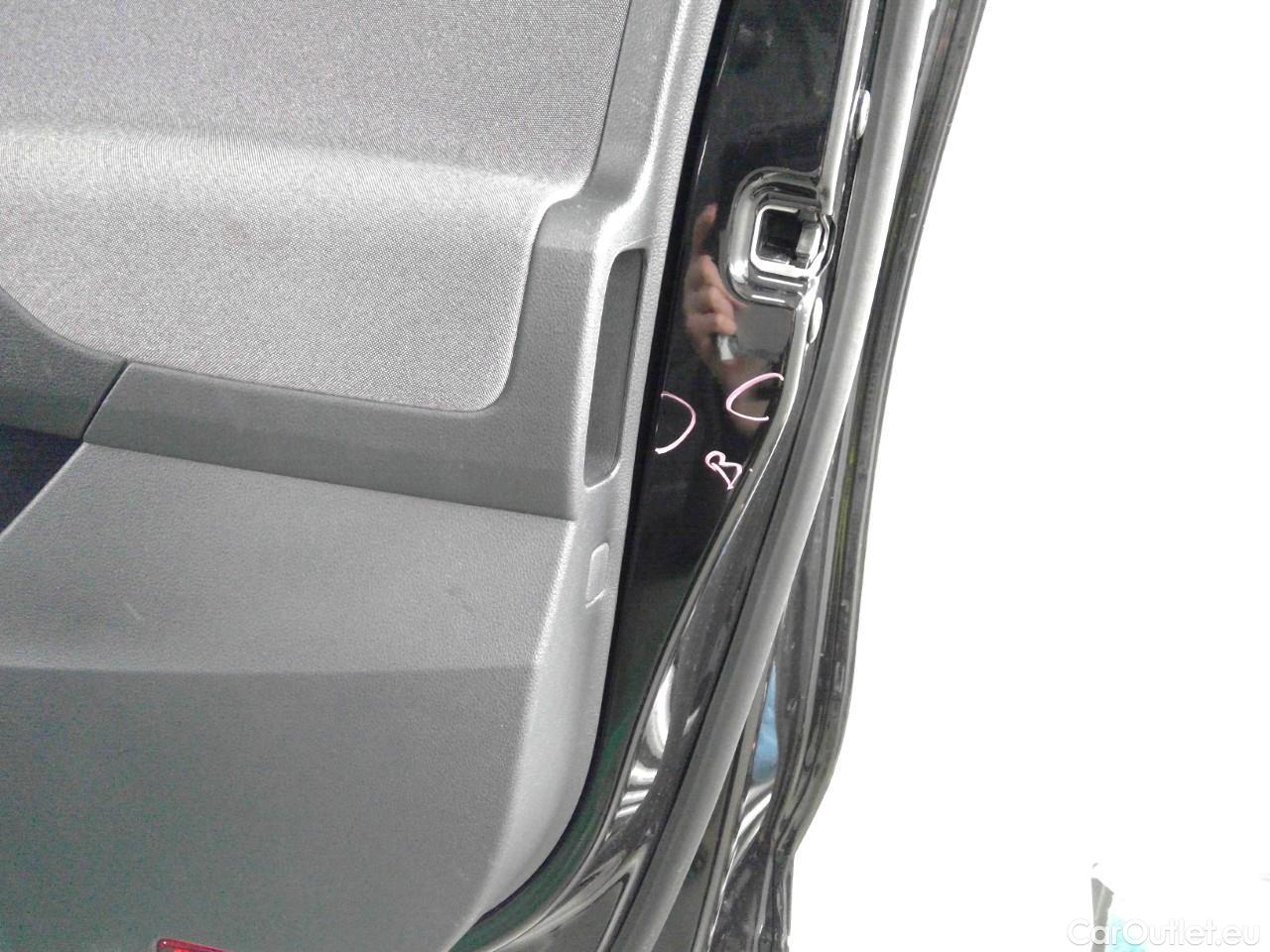  Skoda  ENYAQ  iV80 5d #29
