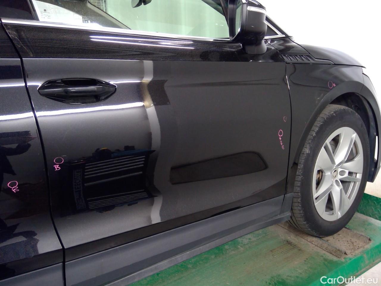  Skoda  ENYAQ  iV80 5d #26