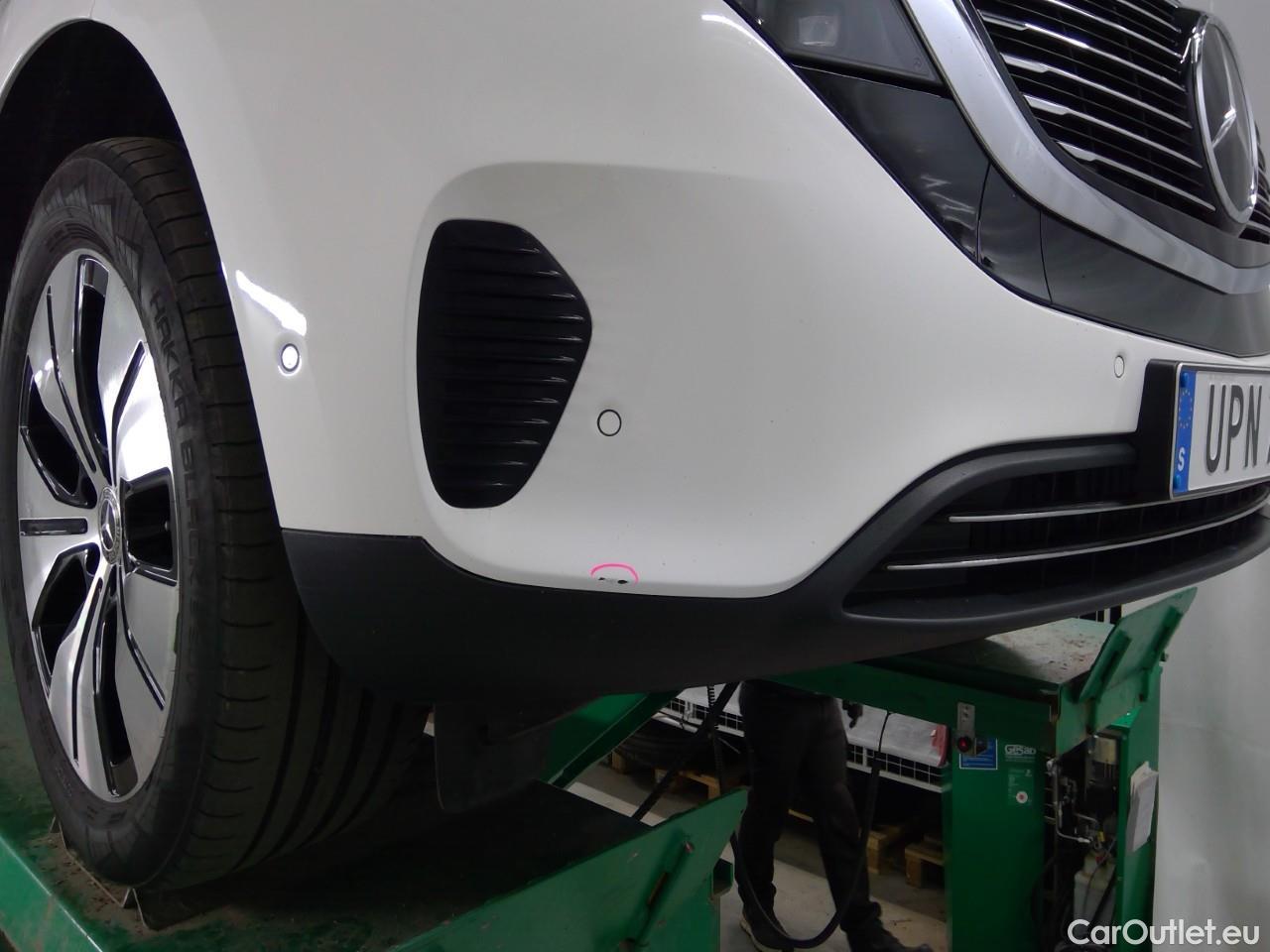  Mercedes  EQC  400 SE Edition 4Matic Aut #2