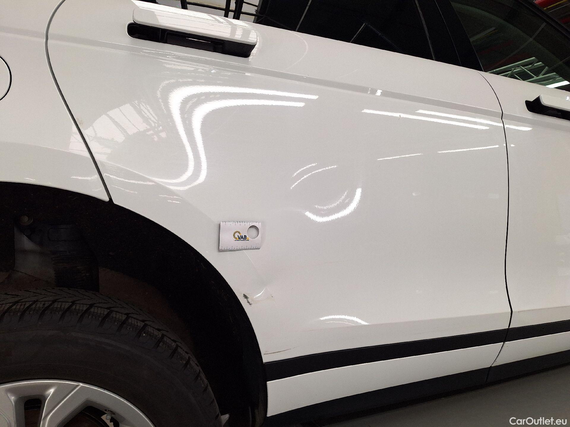  Land Rover  Range Rover Evoque Land Rover, RR.Evoque '18, Land Rover  D150 AWD Auto S 5d #38