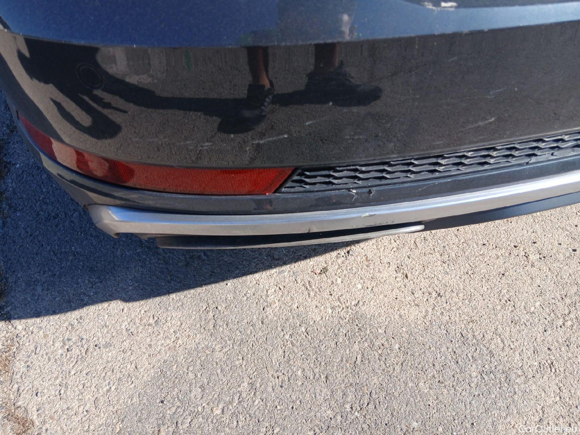  Audi  A4 AUDI  / 2015 / 5P / familiar S line 40 TDI 140kW quattro S tro Avant #15