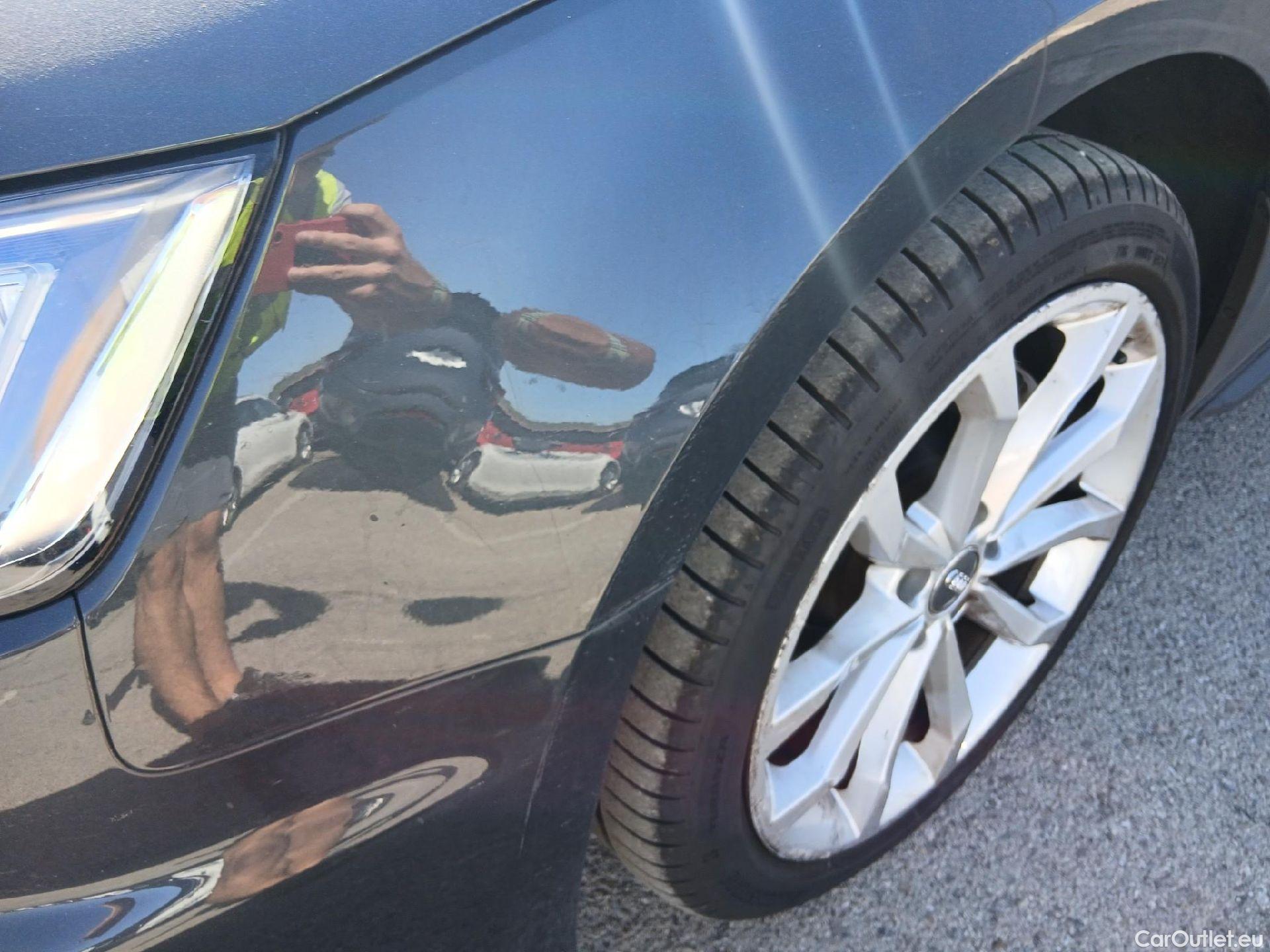 Audi  A4 AUDI  / 2015 / 5P / familiar S line 40 TDI 140kW quattro S tro Avant #3
