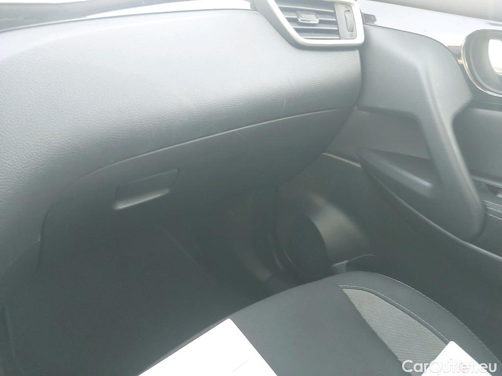  Nissan  Qashqai NISSAN  DIG-T 140 CV E6D ACENTA #16