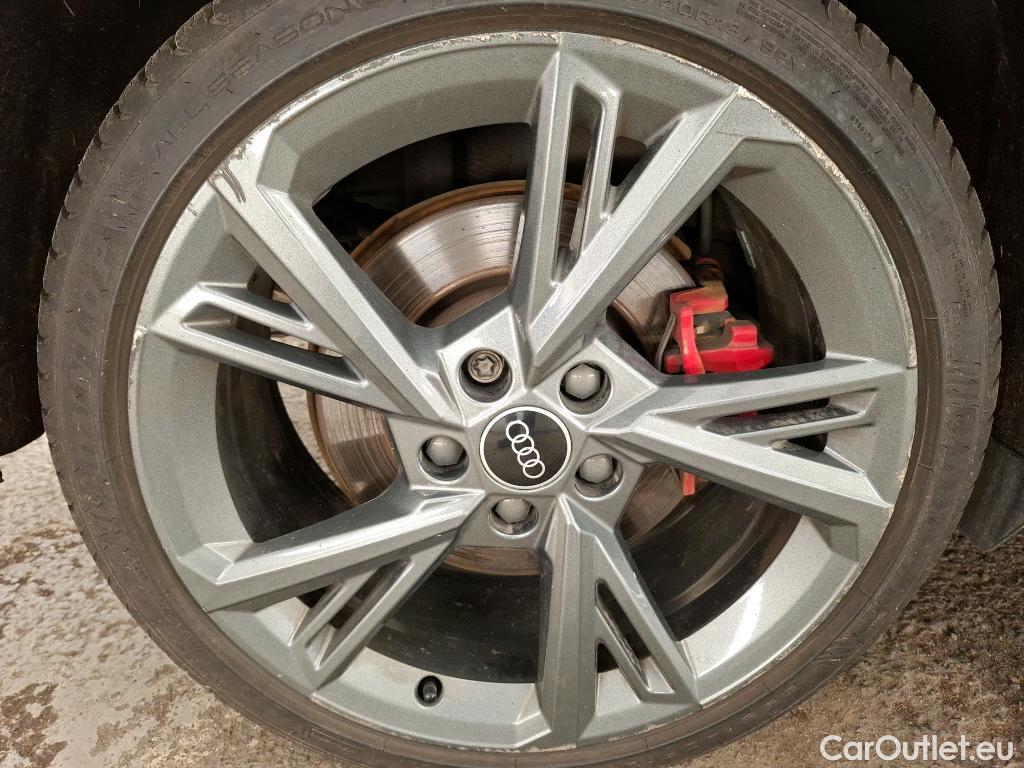  Audi  A3 AUDI  Sportback / 2020 / 5P / Berline 45 TFSI e 245 S Tronic Competition #35