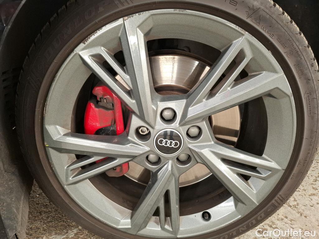  Audi  A3 AUDI  Sportback / 2020 / 5P / Berline 45 TFSI e 245 S Tronic Competition #46