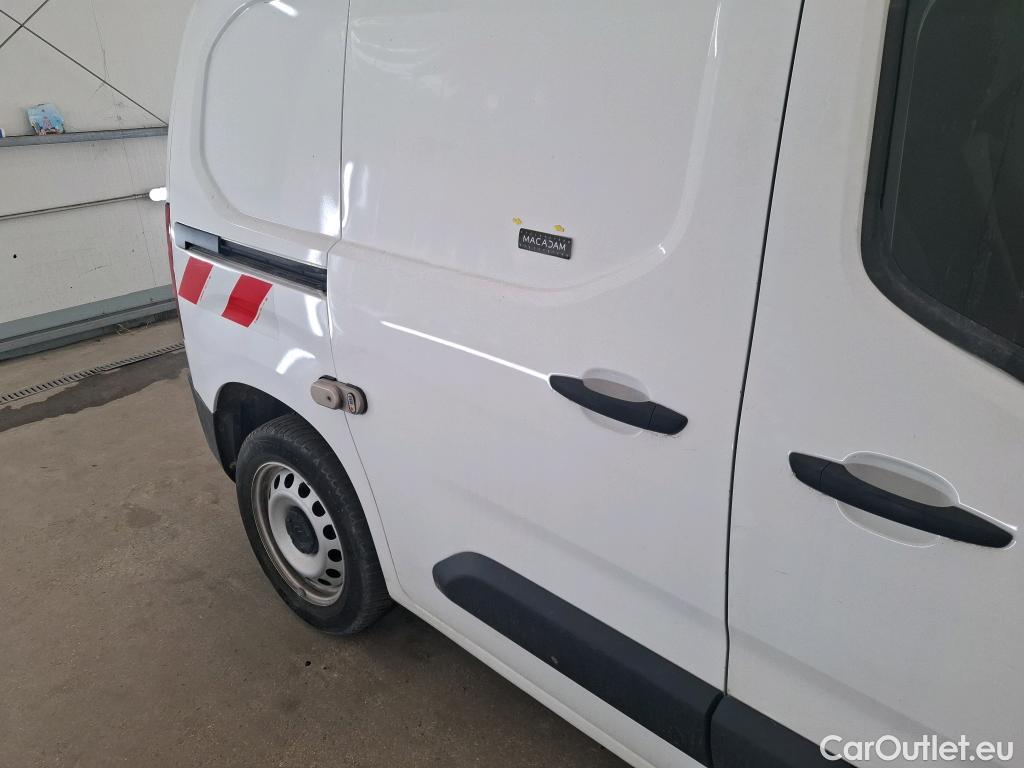  Citroen  Berlingo  Fourgon Club M 1000 1.2 PureTech 130CV BVA8 E6d #7