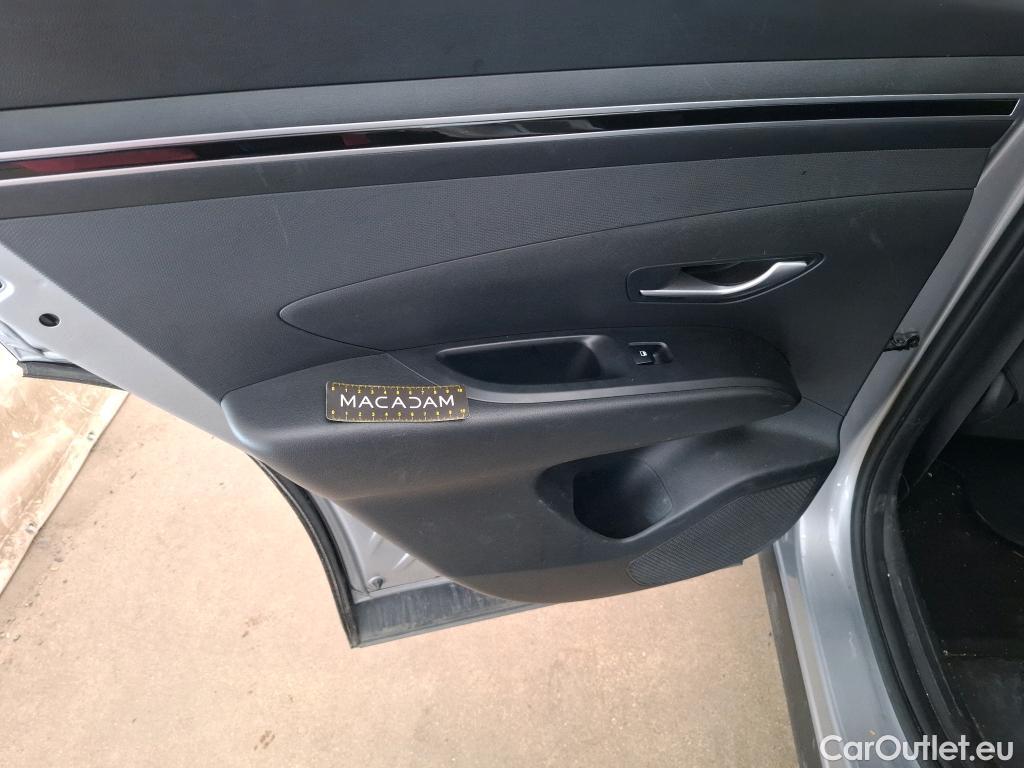  Hyundai  Tucson  Business Hybrid 2WD 1.6 T-GDI 230CV BVA6 E6d #18