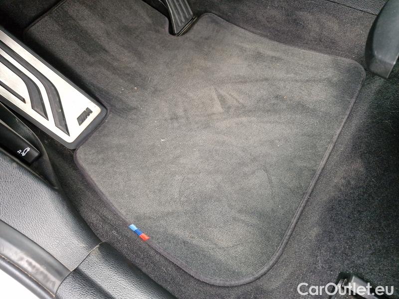  Bmw  X1 Serie  (F48) (2015)  xDrive20d AT #9