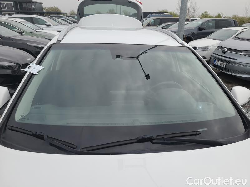  Hyundai  i30   cw (PD)(2017->)  kom.1.5T-GDI Family Smart #18