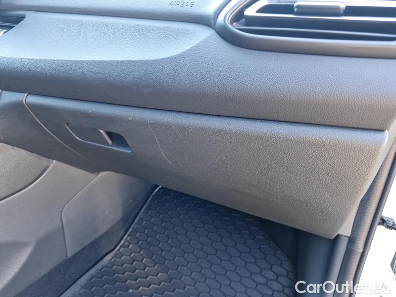  Hyundai  i30   cw (PD)(2017->)  kom.1.6CRDi 115 Smart #21