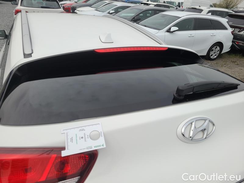  Hyundai  i30   cw (PD)(2017->)  kom.1.5T-GDI Family Smart #34